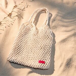 Lancôme: Crochet Summer Tote Bag